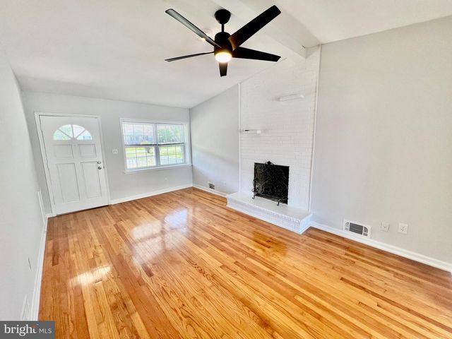 149 MATTOX AVE, Colonial Beach, VA 22443