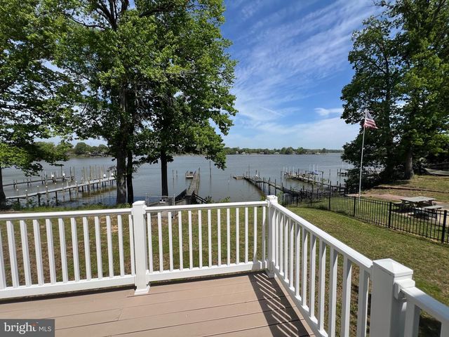 149 MATTOX AVE, Colonial Beach, VA 22443