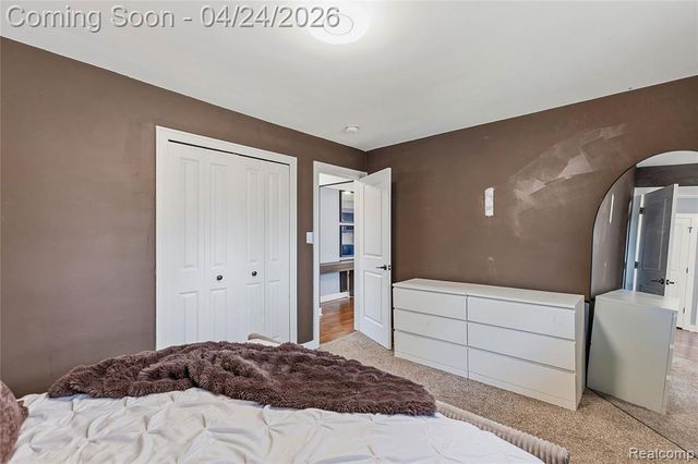 13431 Burton Street, Oak Park, MI 48237