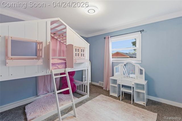 13431 Burton Street, Oak Park, MI 48237