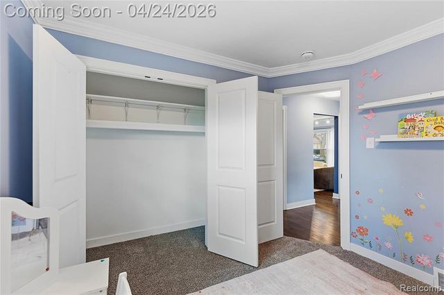 13431 Burton Street, Oak Park, MI 48237