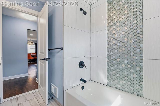 13431 Burton Street, Oak Park, MI 48237