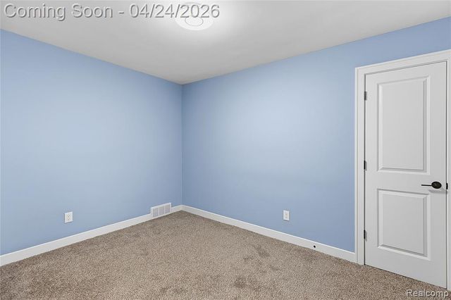 13431 Burton Street, Oak Park, MI 48237