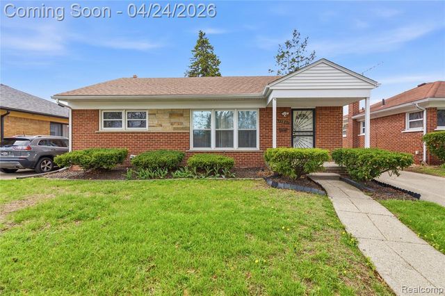 13431 Burton Street, Oak Park, MI 48237