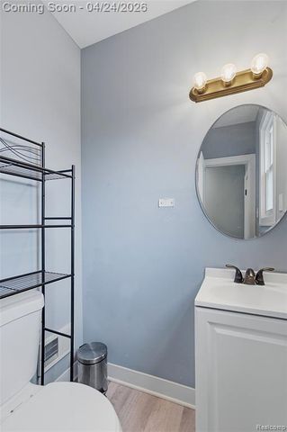 13431 Burton Street, Oak Park, MI 48237