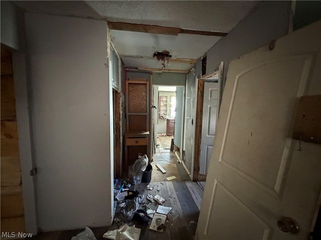 189 W Vista Avenue, Akron, OH 44319