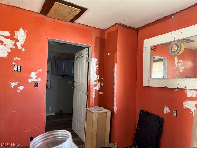 189 W Vista Avenue, Akron, OH 44319