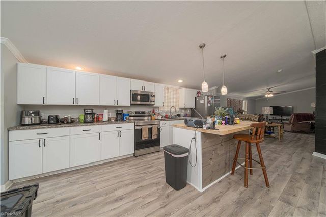 141 Happy Lane, Dobson, NC 27017