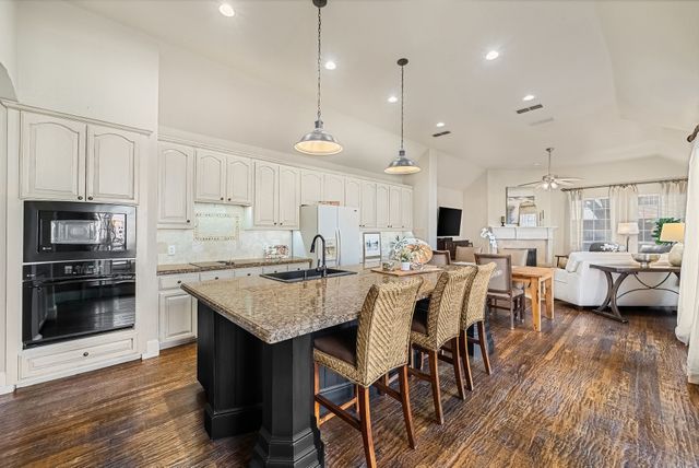 2100 Fleming Drive, Mckinney, TX 75072