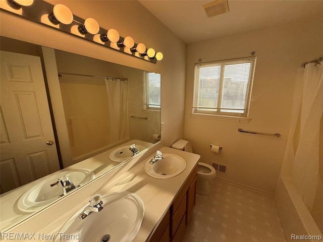 2399 Marquis Court, Ann Arbor, MI 48103