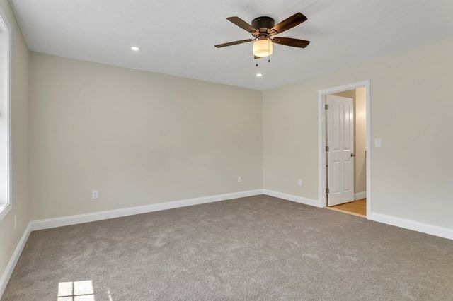 96-98 Royal Ln 96, Agawam, MA 01001