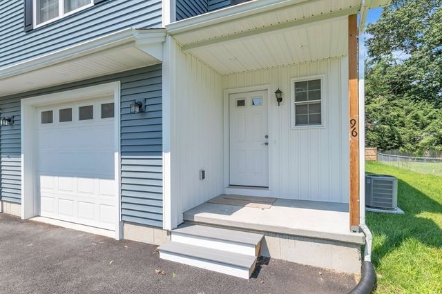 96-98 Royal Ln 96, Agawam, MA 01001