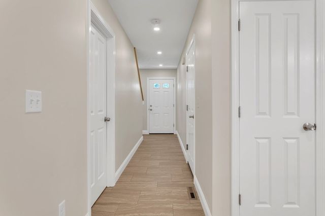 96-98 Royal Ln 96, Agawam, MA 01001