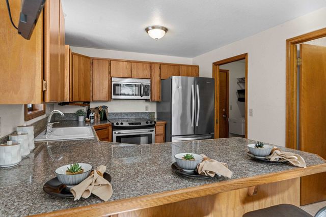 8027 E Elde Dr, Spokane Valley, WA 99212
