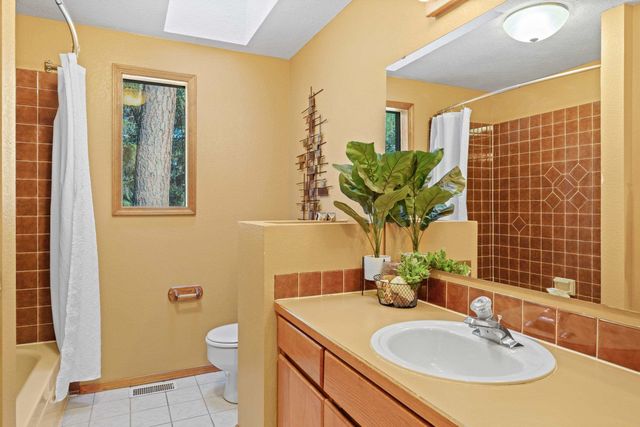 8027 E Elde Dr, Spokane Valley, WA 99212