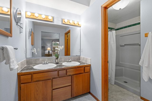 8027 E Elde Dr, Spokane Valley, WA 99212