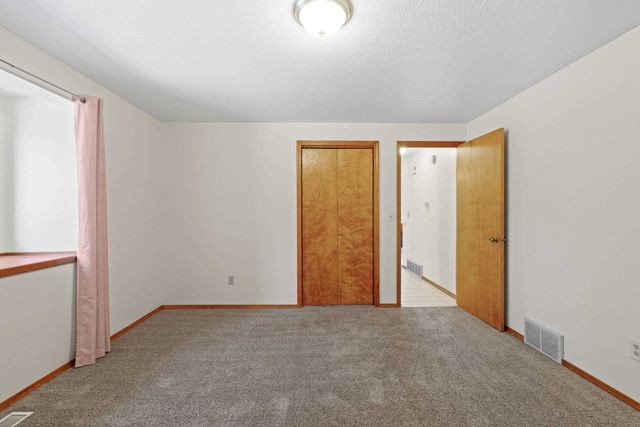 8027 E Elde Dr, Spokane Valley, WA 99212