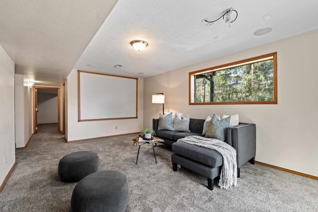 8027 E Elde Dr, Spokane Valley, WA 99212