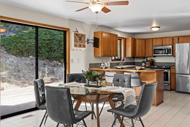8027 E Elde Dr, Spokane Valley, WA 99212