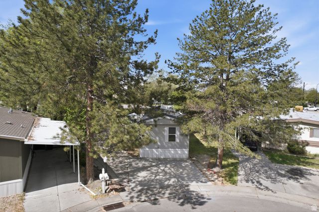 1675 W INDIAN SUMMER DR, Salt Lake City, UT 84116