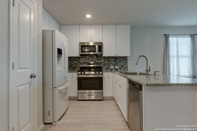 9826 Morgans Mills, San Antonio, TX 78254