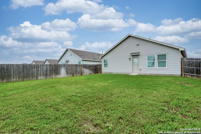 9826 Morgans Mills, San Antonio, TX 78254