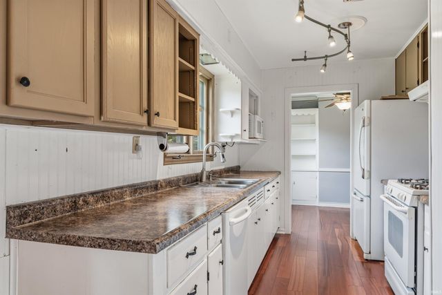 1202 W Branning Avenue, Fort Wayne, IN 46807