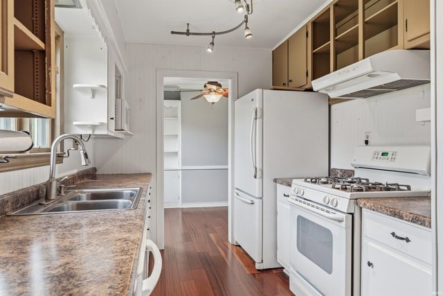 1202 W Branning Avenue, Fort Wayne, IN 46807