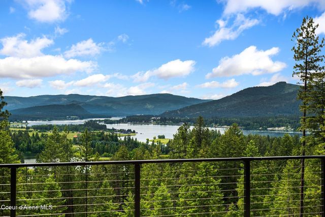 331 Towering Pines Drive, Sagle, ID 83860