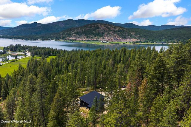 331 Towering Pines Drive, Sagle, ID 83860