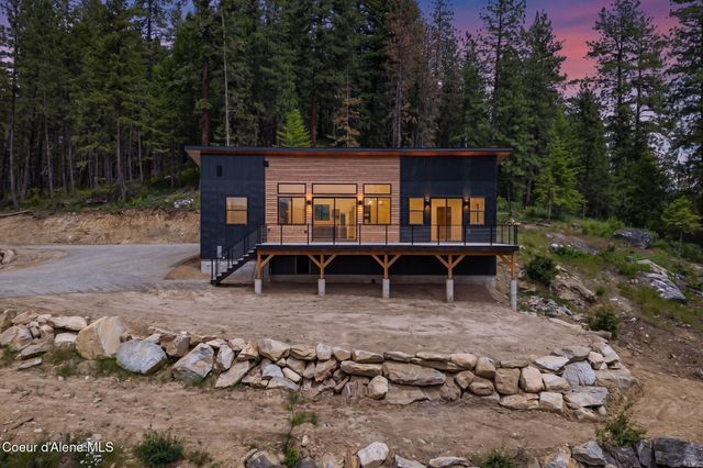 331 Towering Pines Drive, Sagle, ID 83860
