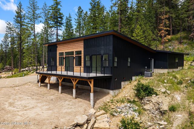 331 Towering Pines Drive, Sagle, ID 83860