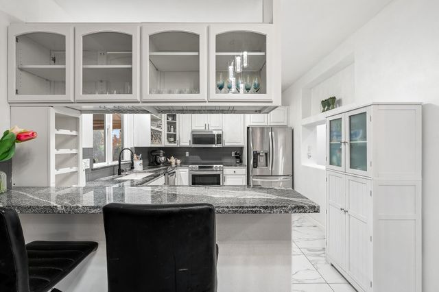 264 Palanehe St, Kihei, HI 96753