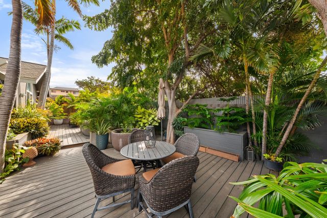 264 Palanehe St, Kihei, HI 96753