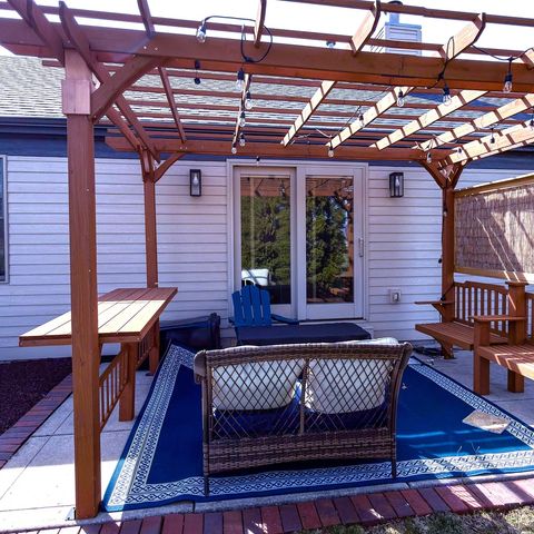 2902 Greystone Place, Champaign, IL 61822