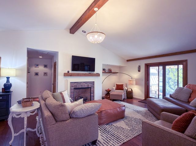 2902 Greystone Place, Champaign, IL 61822