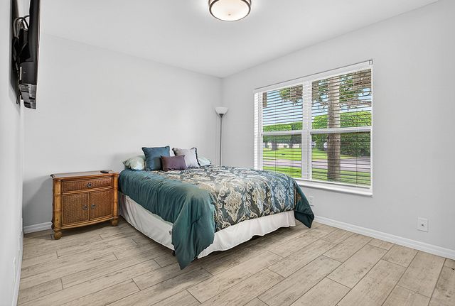 7876 Lake Champlain Court, Delray Beach, FL 33446