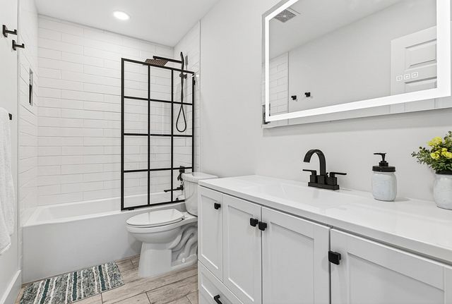 7876 Lake Champlain Court, Delray Beach, FL 33446