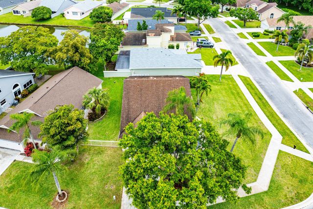 7876 Lake Champlain Court, Delray Beach, FL 33446