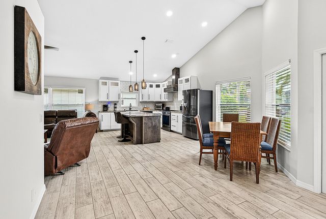 7876 Lake Champlain Court, Delray Beach, FL 33446