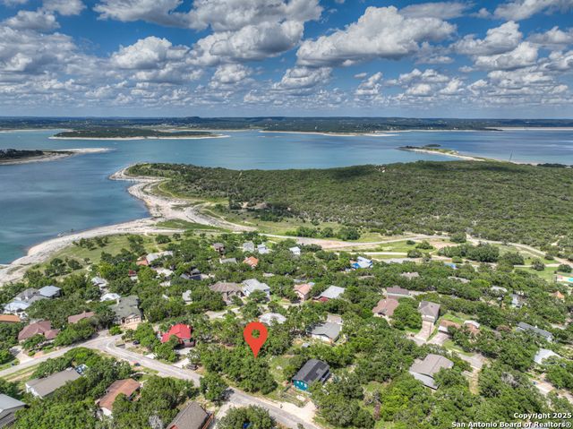 164 Circle, Canyon Lake, TX 78133