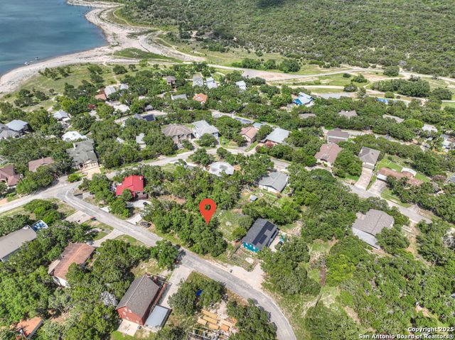 164 Circle, Canyon Lake, TX 78133