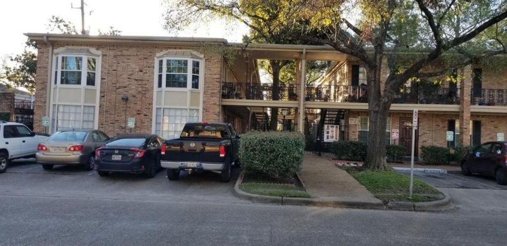 3224 Timmons Lane 113, Houston, TX 77027