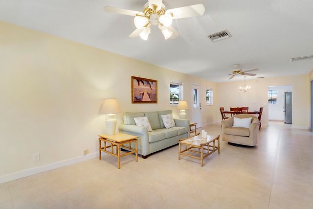 129 Mockingbird Lane, Delray Beach, FL 33445