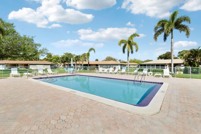 129 Mockingbird Lane, Delray Beach, FL 33445