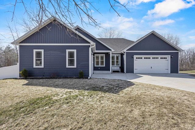 631 Fiddlehead Court, Green Lake, WI 54941