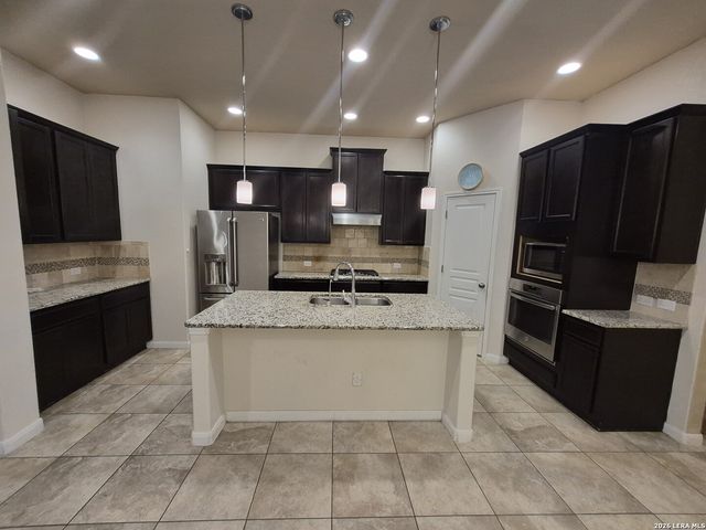 11913 Upton Park, San Antonio, TX 78253