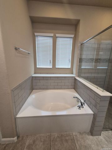 11913 Upton Park, San Antonio, TX 78253