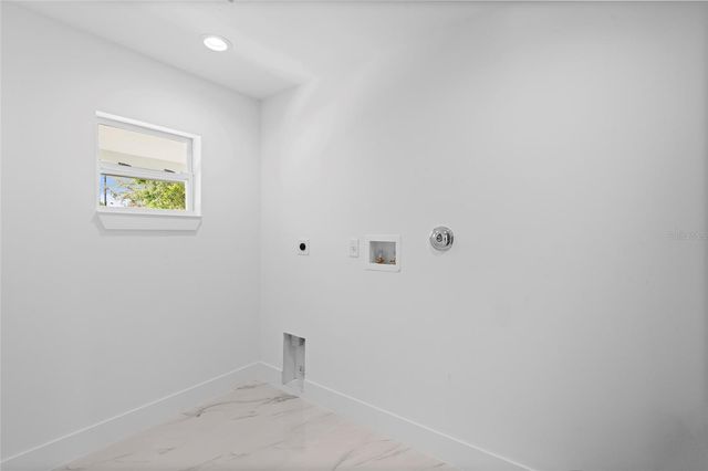 7542 NW 83RD COURT, Okeechobee, FL 34972