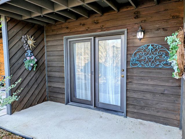 150 Sunken Forest Dr. 8-206, Forsyth, MO 65653